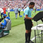 Evaluasi VAR Di Kompetisi Sepak Bola Modern