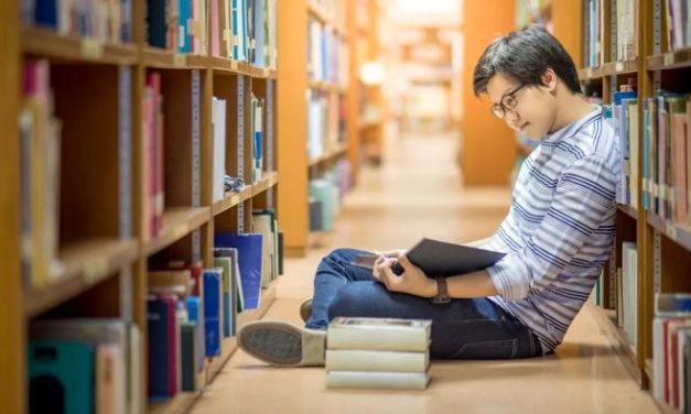 Membaca Buku Untuk Kehidupan Sehari-Hari