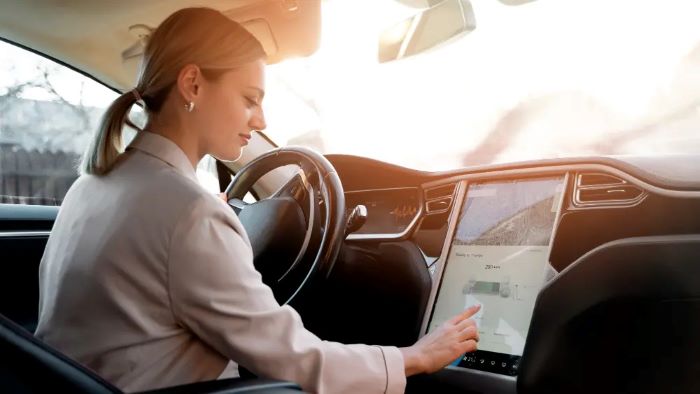 Teknologi Mobil Modern Yang Wajib Diketahui Pengemudi
